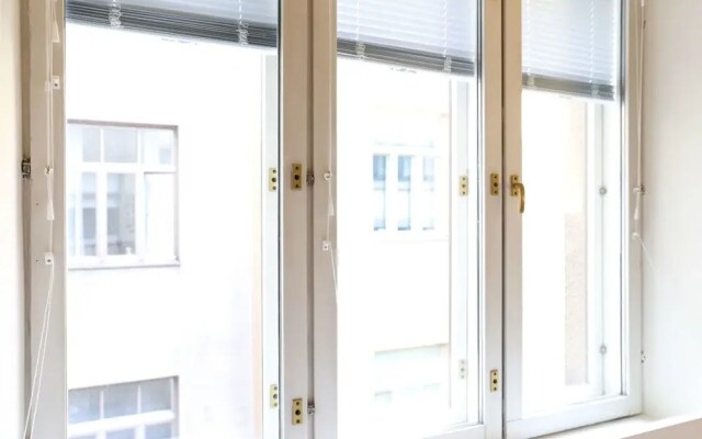 WeHost Pieni Roobertinkatu Big 13