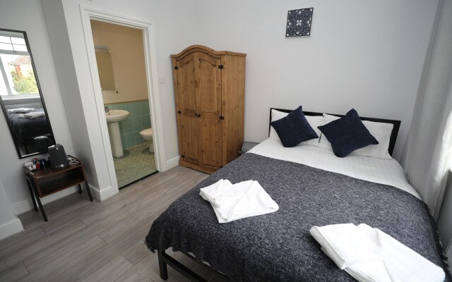Golders Park Hotel