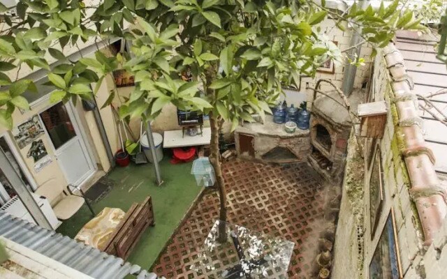 Ligos Guesthouse