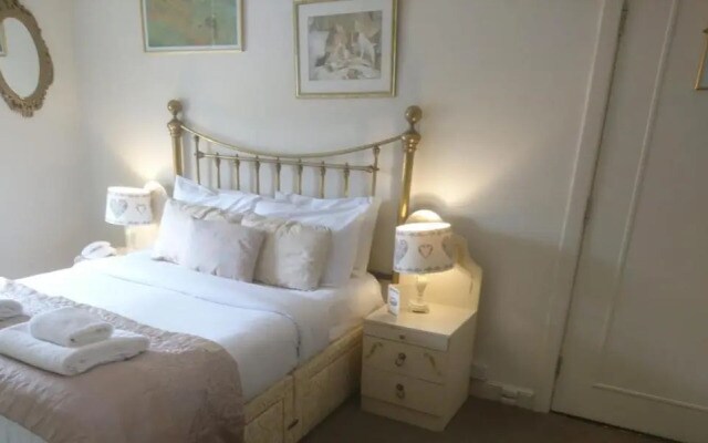 Rowley Manor