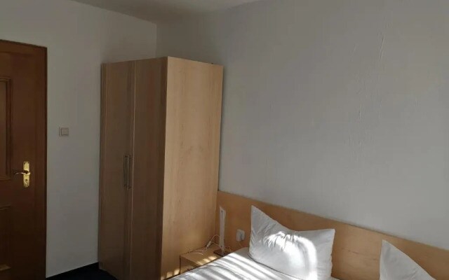 Aris Rooms