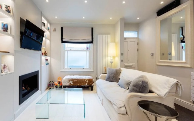 Clean Lines In Parsons Green