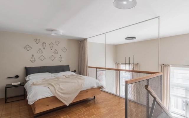 Open-plan Flat in Vinohrady by Prague Days