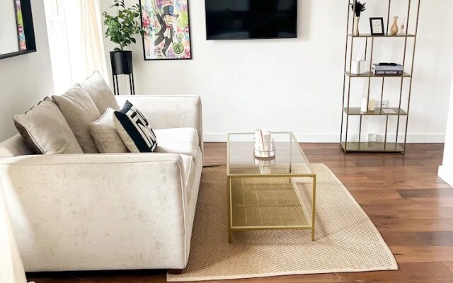 London Stylish 1 Bedroom Apartment