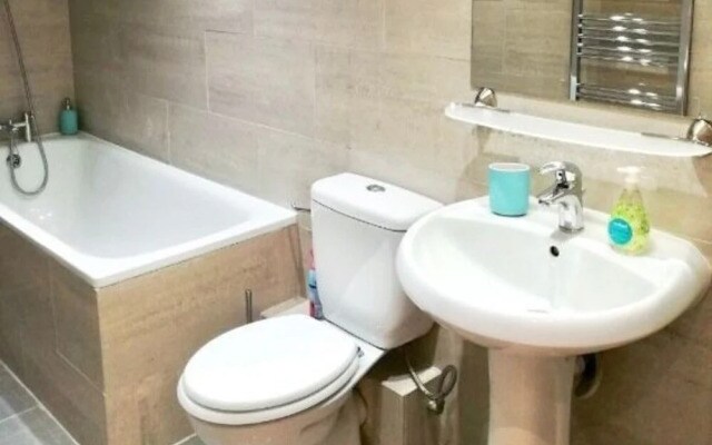 2 Bed Earls Court Hfs14