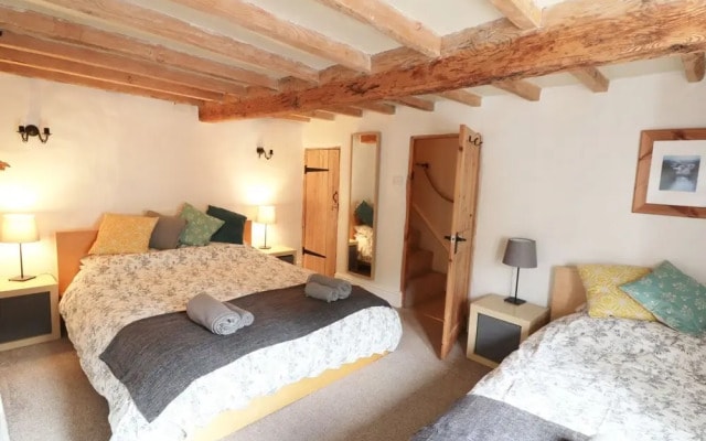 Holly Cottage