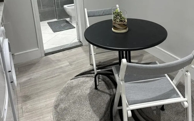 Studio - Sleeps 3 - Short Walk to King's Cross