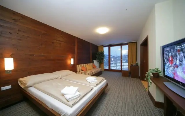Hotel Adam