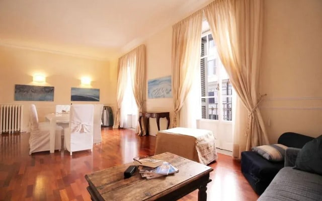 Prestigious Family Apt near St. Peter