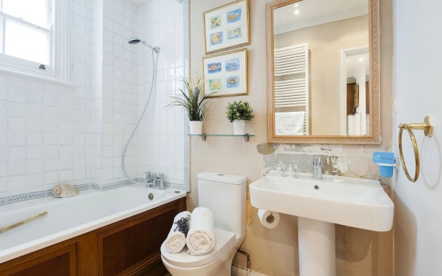 The Kensington Radley Mews - SP1