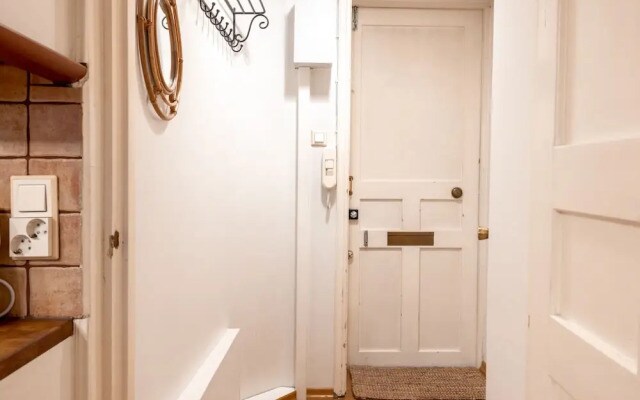 2ndhomes Cozy & Compact Top Floor Studio