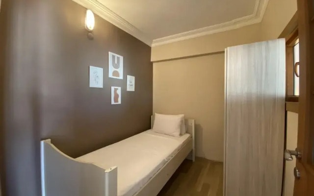 Flat with City View 5-Min to Istiklal in Beyoglu