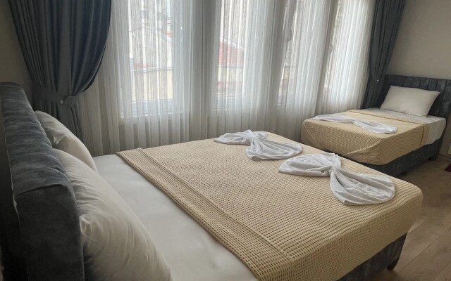 Metropol Hotel 2