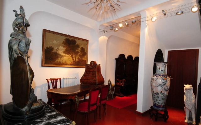 Il Monastero Collection