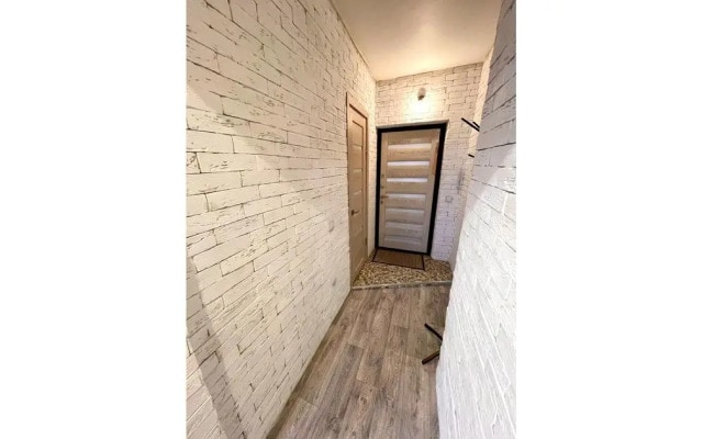 Home Hotel Stroiteley 79