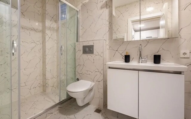 Splendid Flat in the Heart of Cihangir