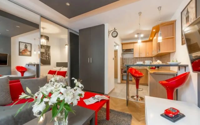 P&O Apartments Emilii Plater 2