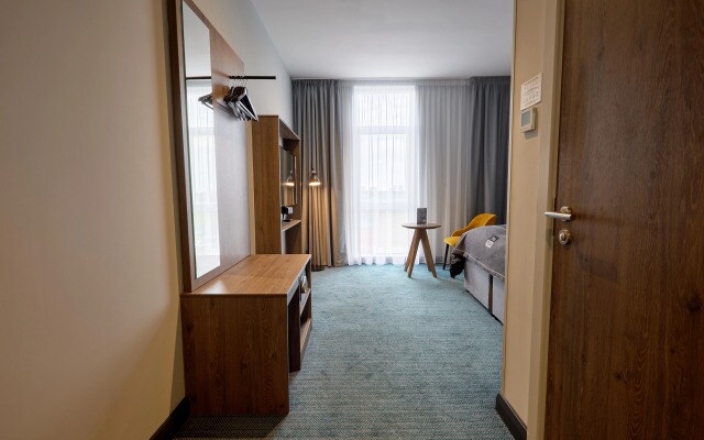 Holiday Inn - the niu, Loom Manchester North by IHG