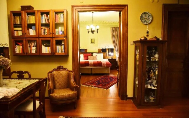 Ottoman Suites by Seratonin