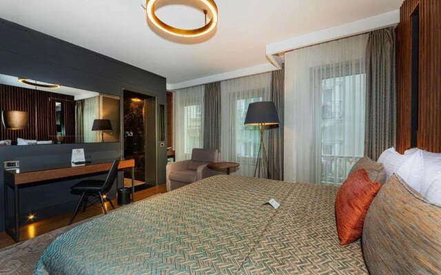 Levni Plus Hotel