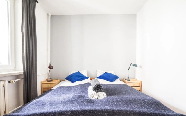 oompH Warsaw Central 3-bedroom Flat