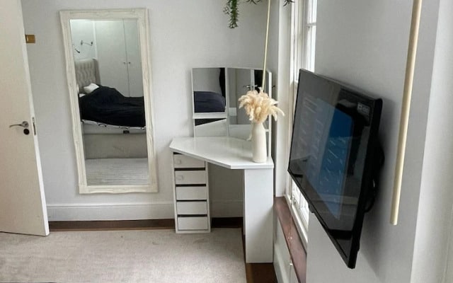 Lovely 2-bed Apartment in Brixton Central Location