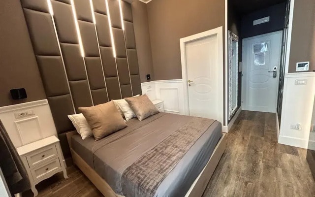 Lary's Rooms