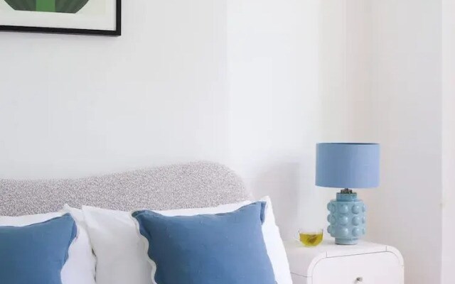 Brook Green Stylish 2 bed