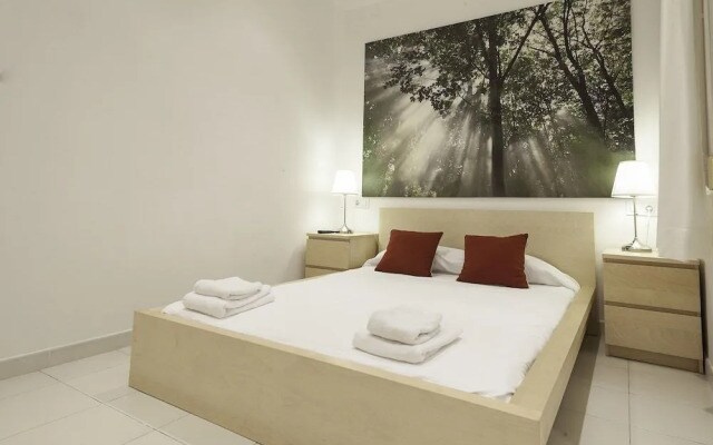 Blanc Apartment