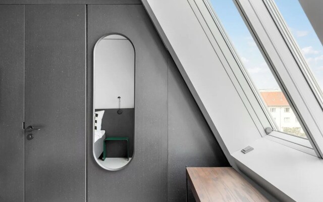 Numa Berlin Savi