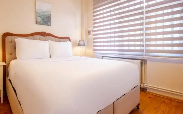Central Flat With Balcony 700 m to Taksim Square