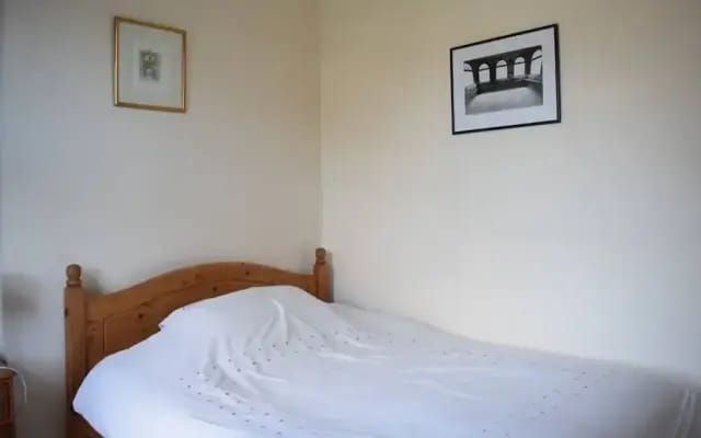 Cosy 1 Bedroom Flat in Quiet Area