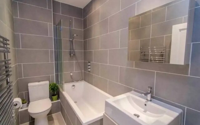 Modern Notting Hill 2 Bedroom Flat
