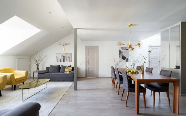 Letyourflat Atrium