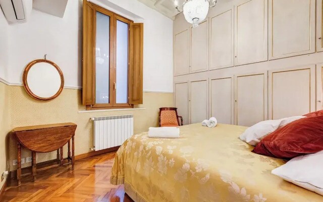 Historical Apartment near Piazza Navona