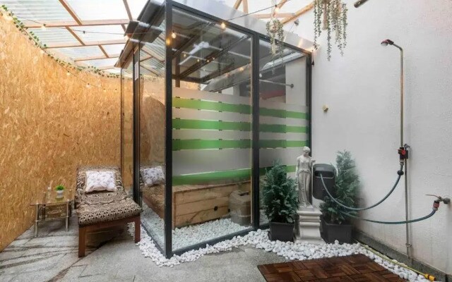 Wagner Stays - Miami Lovely romantic Garden apartment with whirlpool