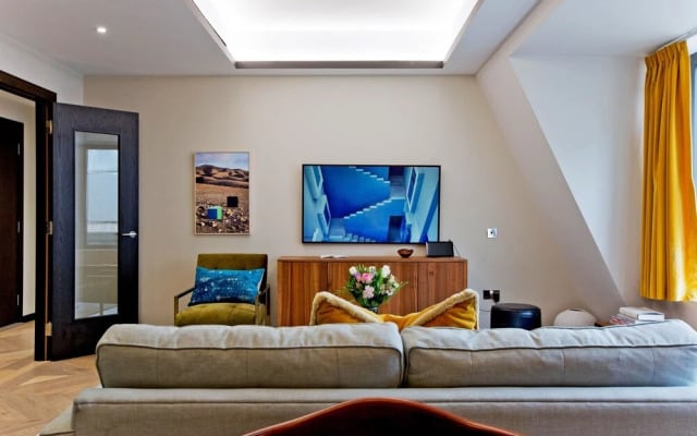 2-bed Executive Apt 518