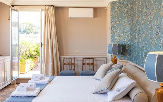 Rental in Rome Trevi Luxury Penthouse