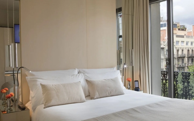Cram Hotel