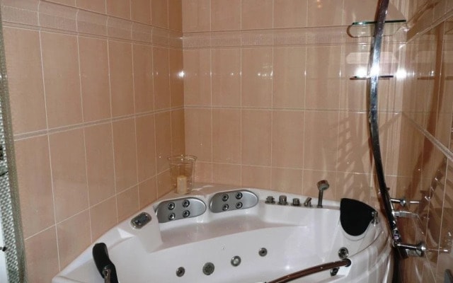 Tverskaya Luxury King Suite