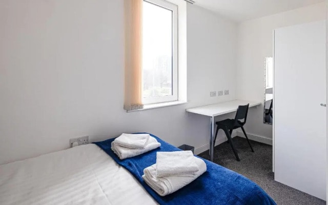 Stanley Sparkle Stays - 4brooms, 4beds, Prkg, Wifi