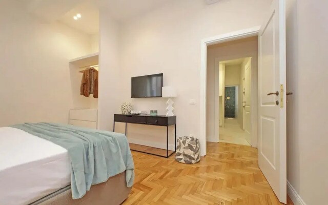 YCH-Luxury home near Piazza Venezia