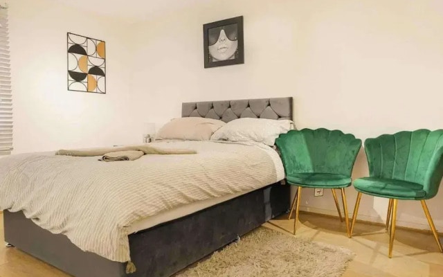Stylish 1-bedroom Flat in Tufnell Park Sleeps 3
