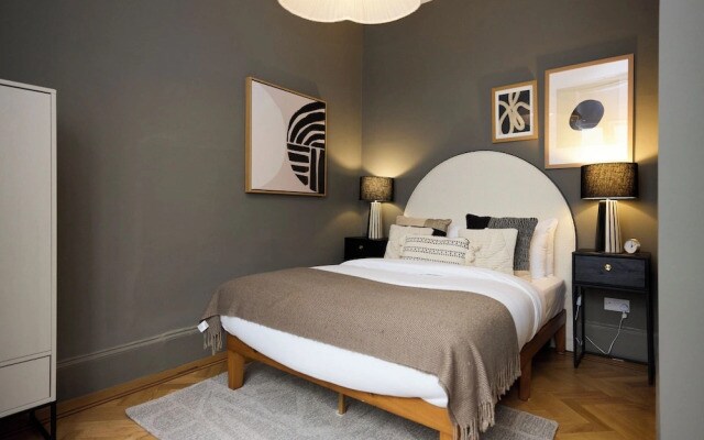The White Terrace Flat