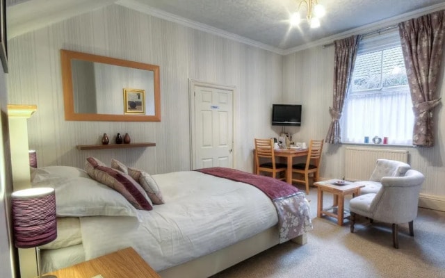 Brooklands Lodge