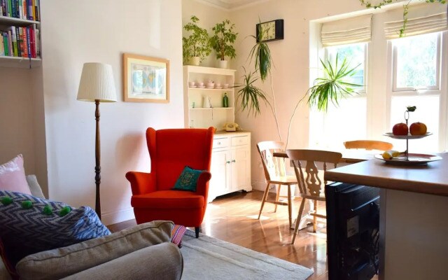 3 Bedroom House With Roof Terrace