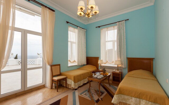 Hotel Mellas