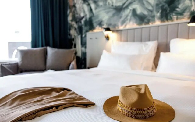 Motel One Paris-Porte de Versailles