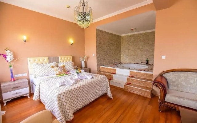 Legend Otel Tem