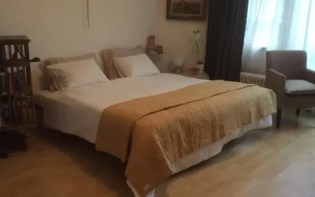 B&B Glancingview
